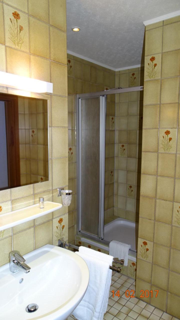 Bed & Breakfast Hotel Helga Hein دوسلدورف المظهر الخارجي الصورة